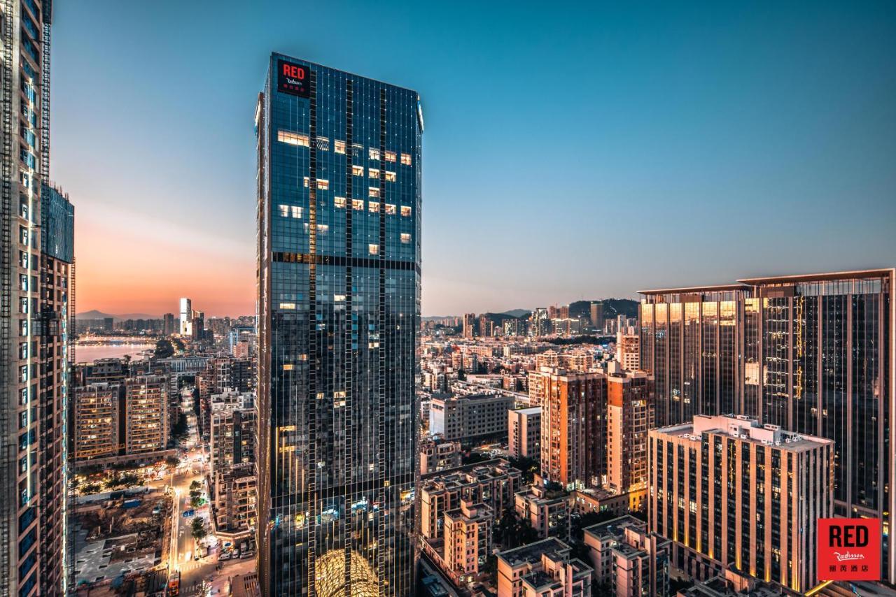Radisson Red Hotel Zhuhai Gongbei Port Eksteriør bilde