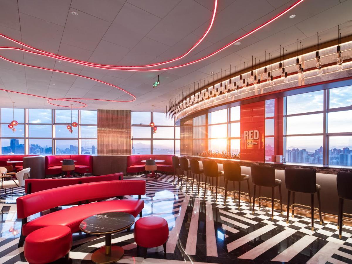 Radisson Red Hotel Zhuhai Gongbei Port Eksteriør bilde