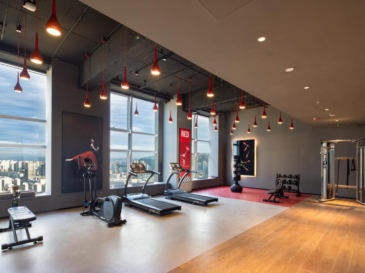 Radisson Red Hotel Zhuhai Gongbei Port Eksteriør bilde