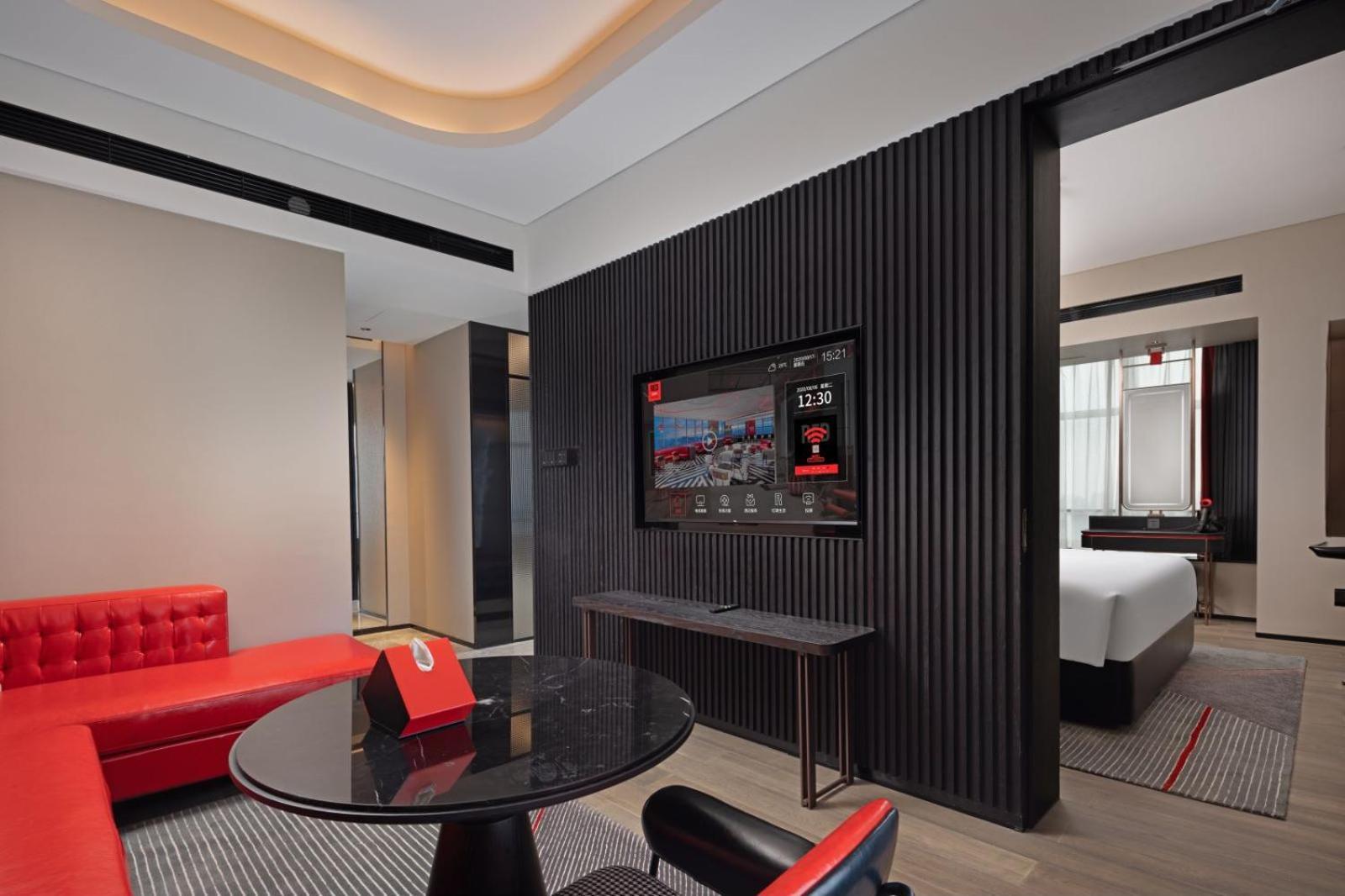 Radisson Red Hotel Zhuhai Gongbei Port Eksteriør bilde
