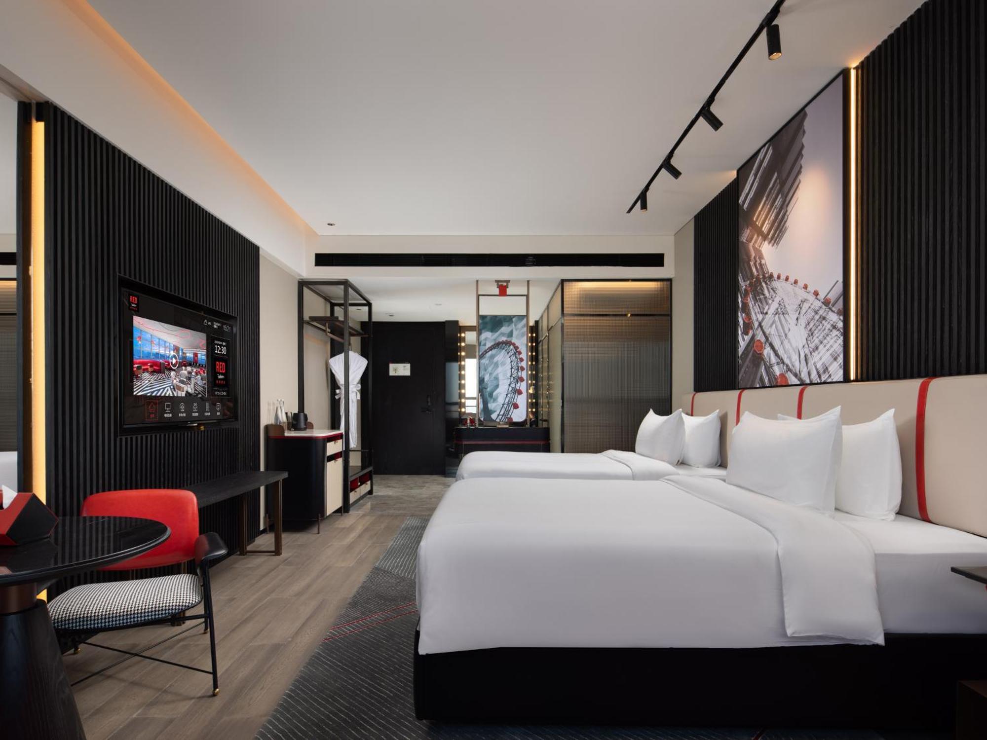 Radisson Red Hotel Zhuhai Gongbei Port Eksteriør bilde
